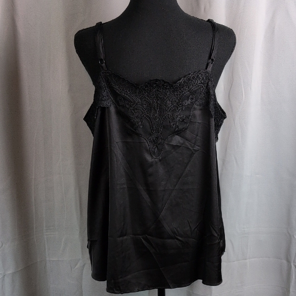 Torrid Black Relaxed Fit Camisole. NWT. Large - Picture 6 of 12